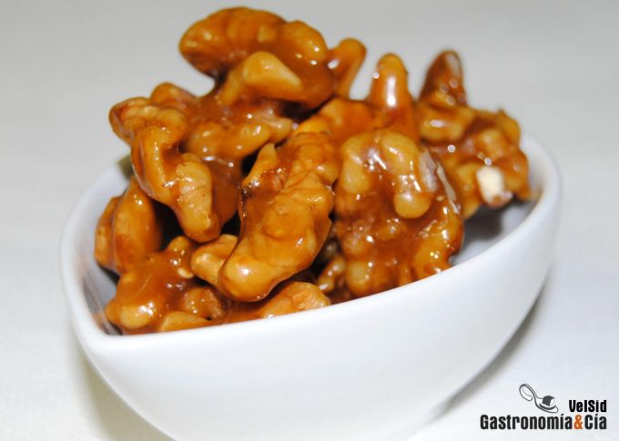 Nueces caramelizadas con miel
