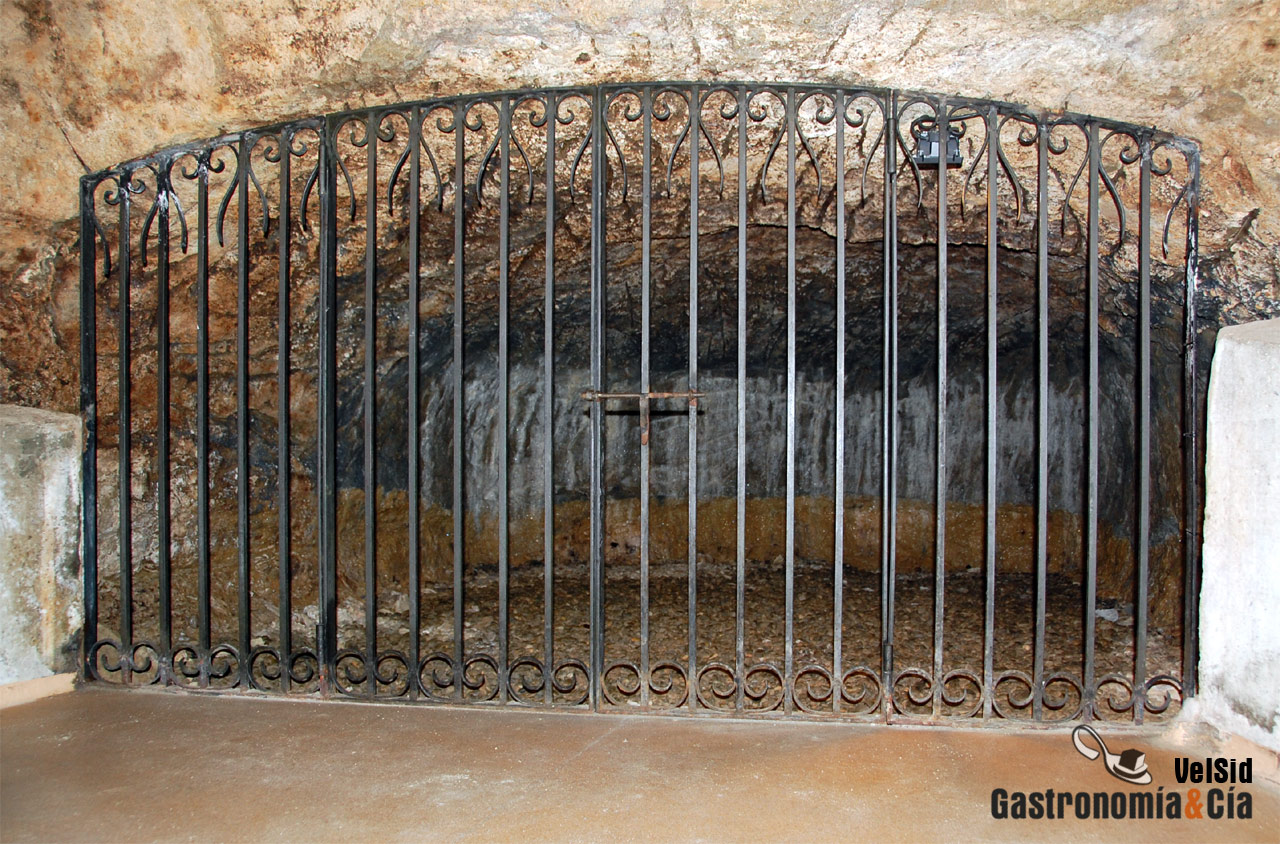 Fuente de Bodega Blecua