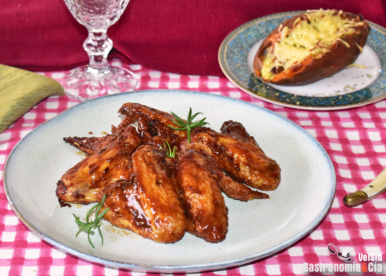 Alitas de pollo con salsa barbacoa casera