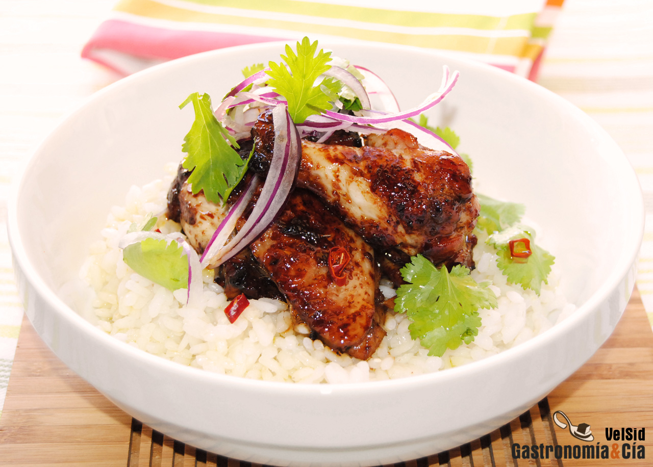 Alitas de pollo con salsa teriyaki