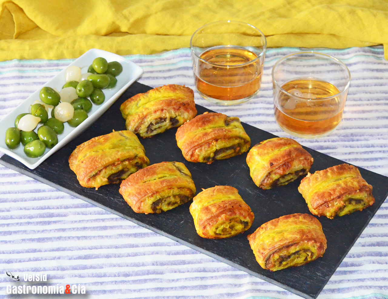 Hojaldre con confitura de boletus y queso