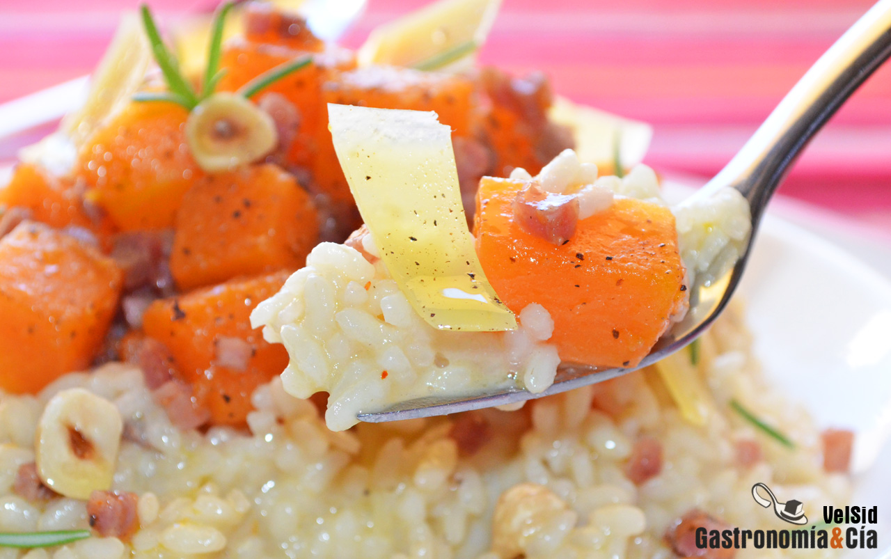 Arroz cremoso con calabaza, jamón y queso ahumado