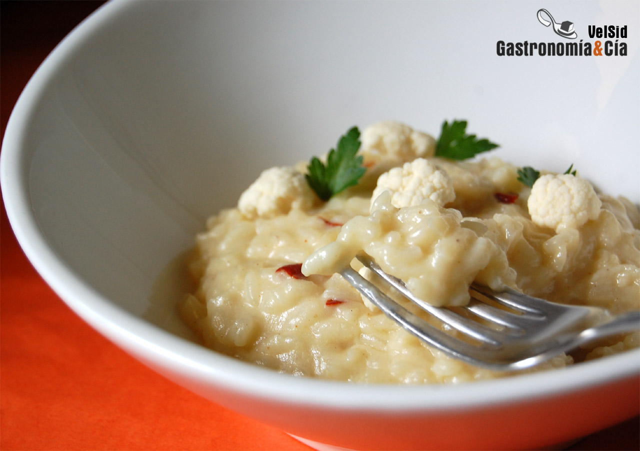 Arroz cremoso de coliflor y queso de oveja