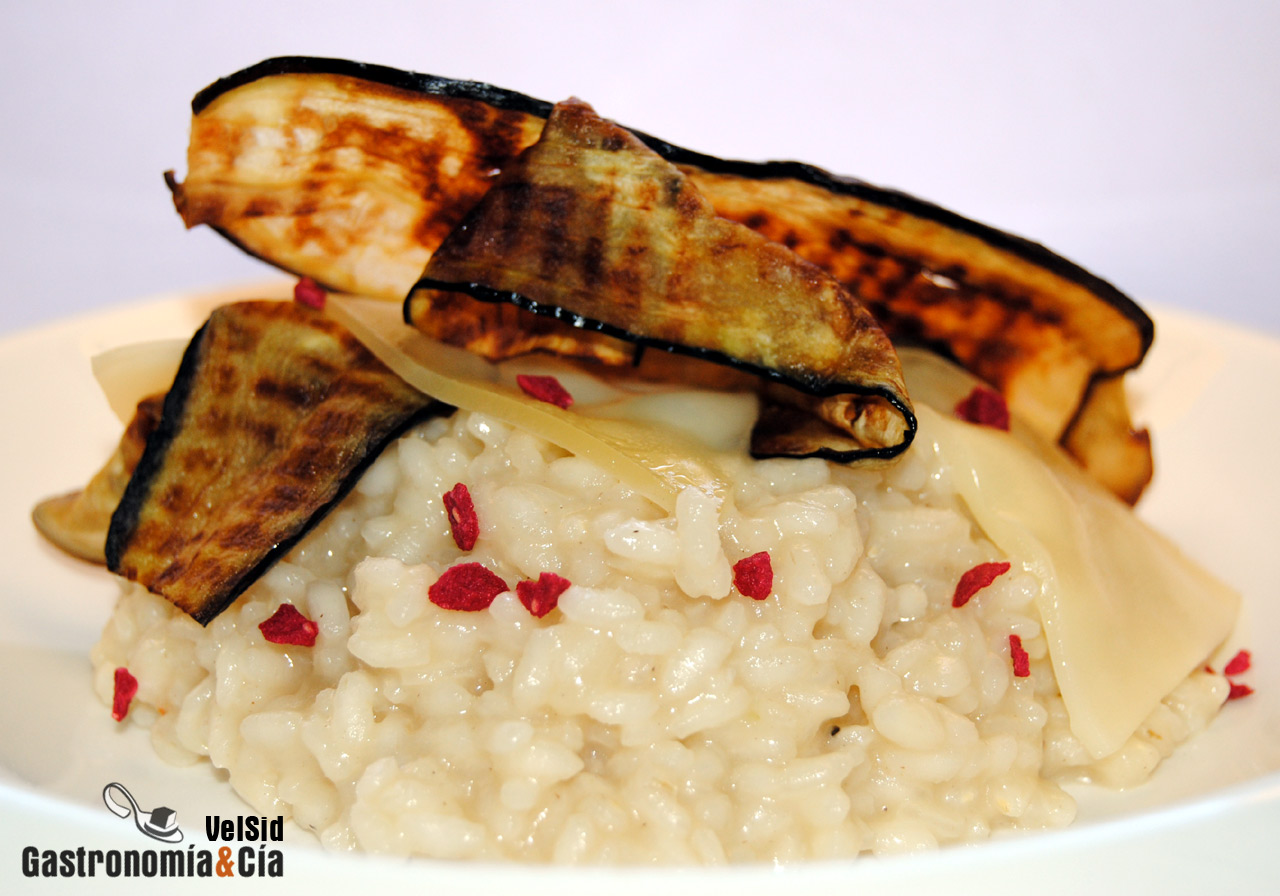 Arroz cremoso con queso de San Simón y berenjena