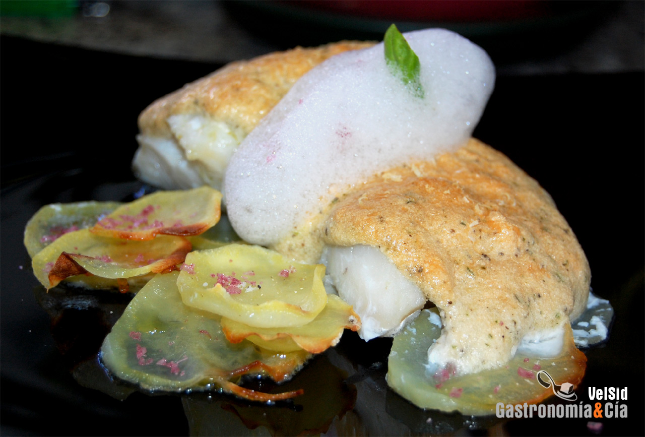 Bacalao con muselina de pesto y aire de limón
