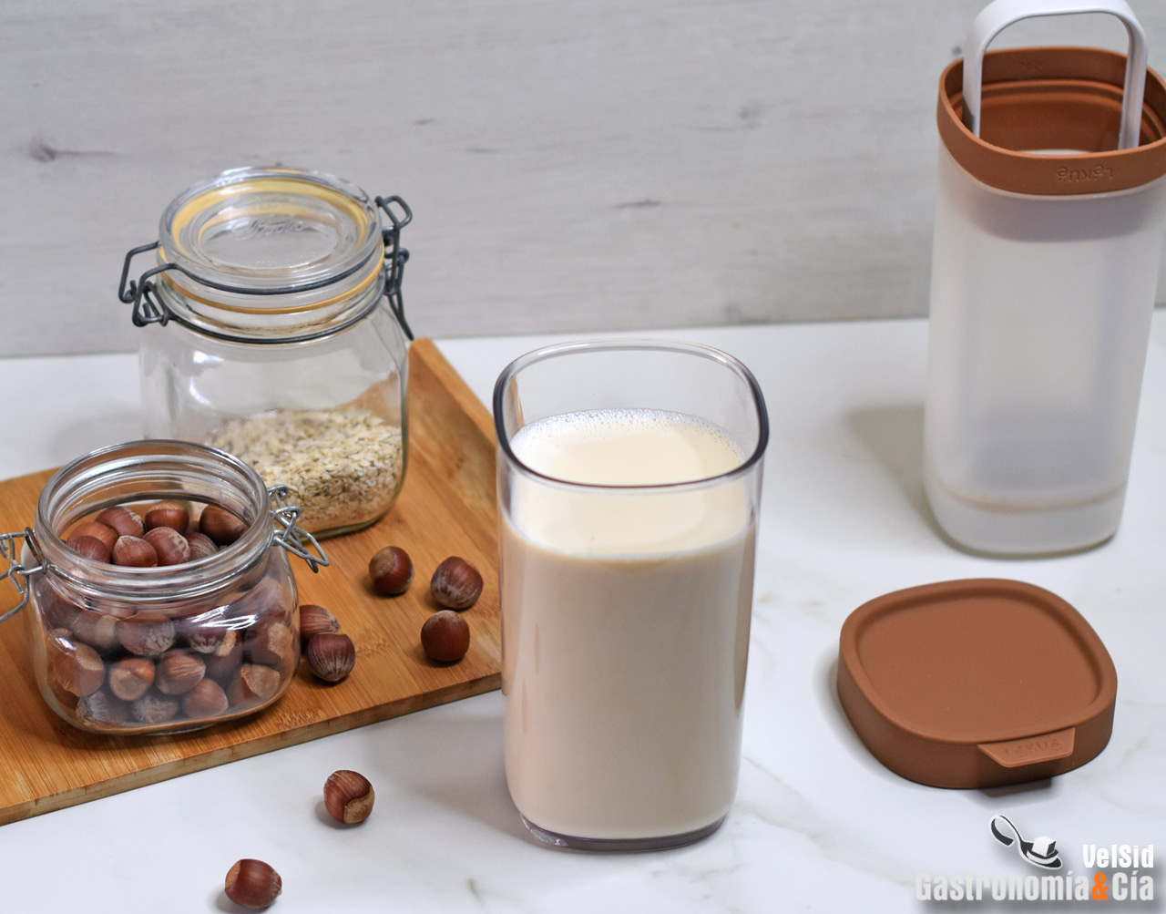 bebida vegetal de avellanas y avena