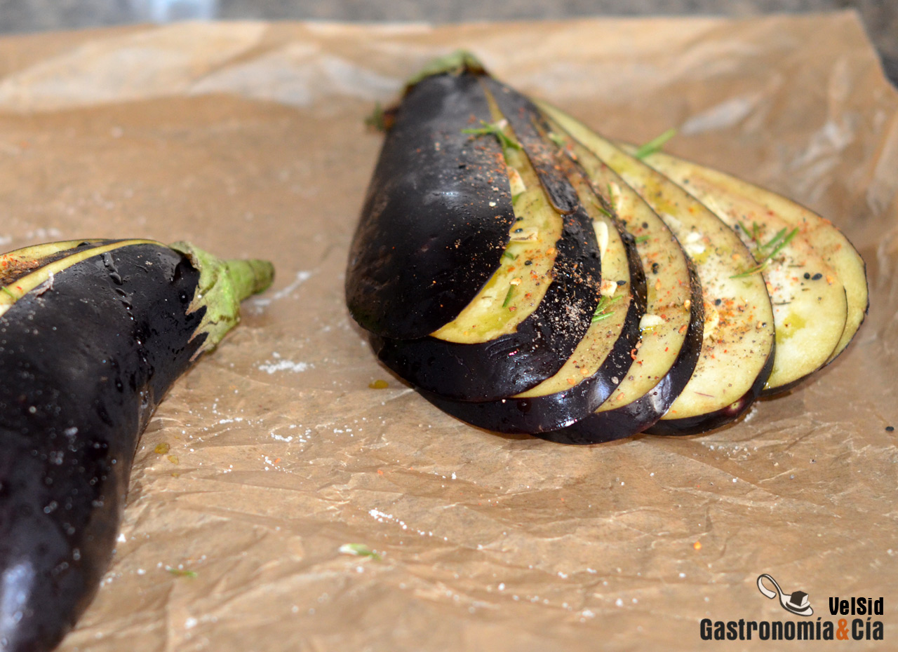 Berenjenas en abanico al horno