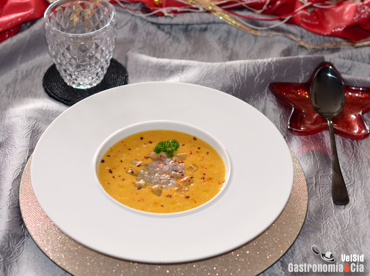 Bisque de galeras con su carne a la llama