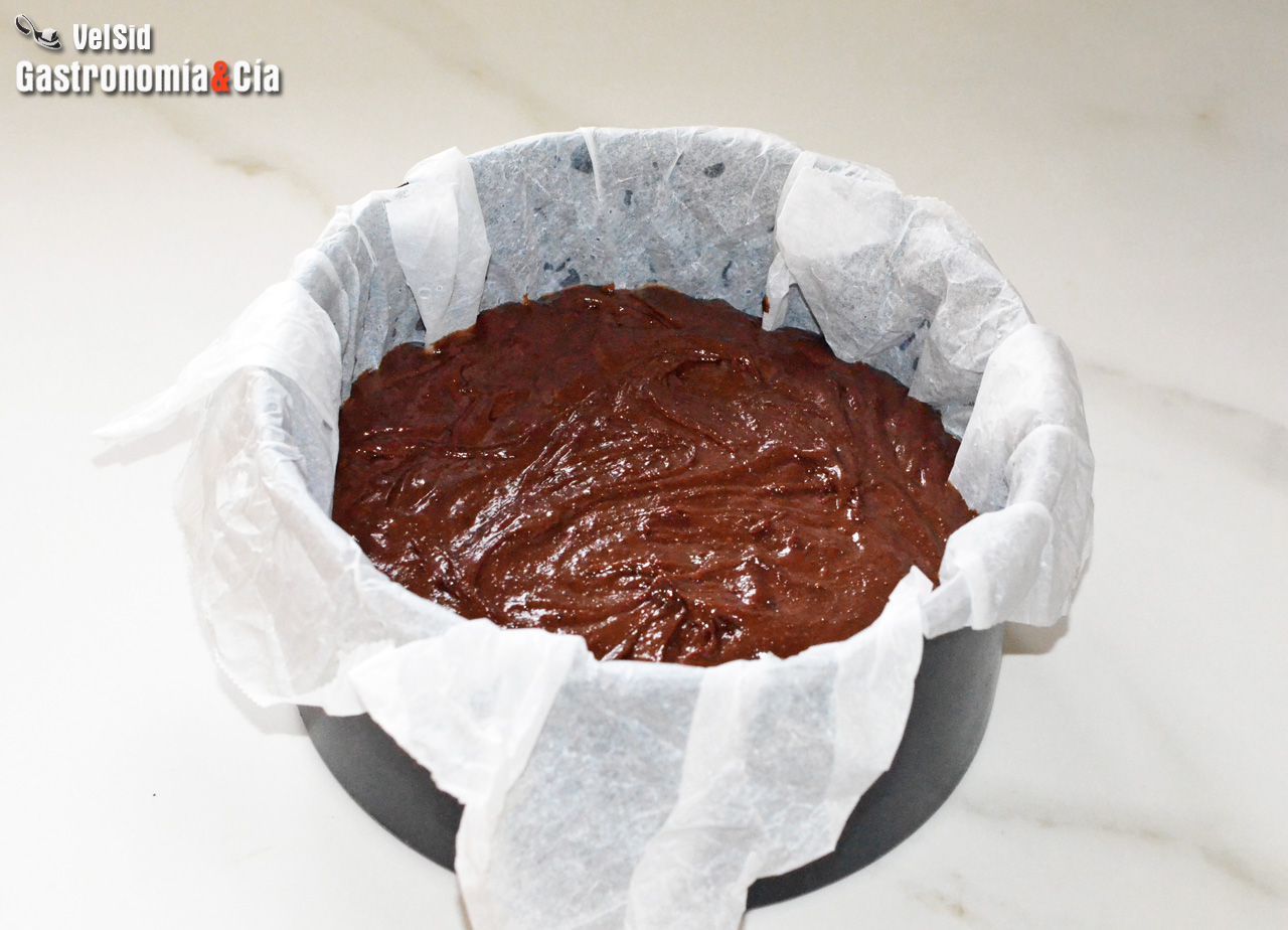 Bizcocho de almendra tostada y chocolate intenso