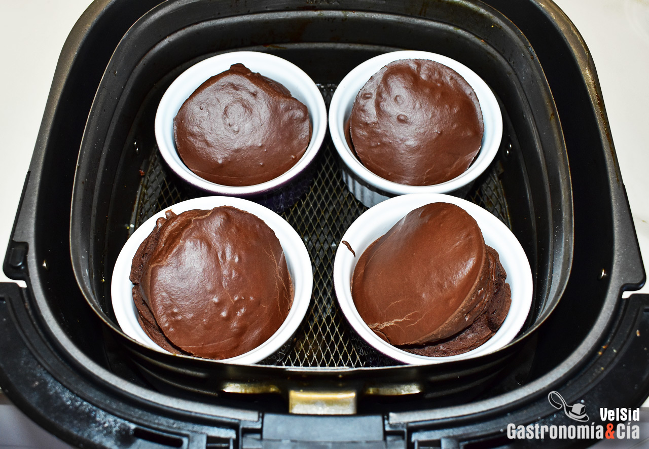 Bizcochitos de avellana y chocolate con harina de arroz