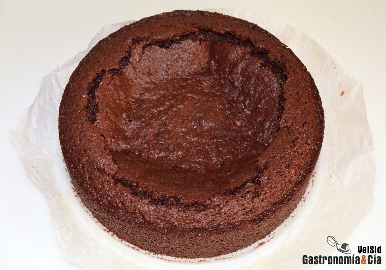 Bizcocho húmedo de chocolate y anís