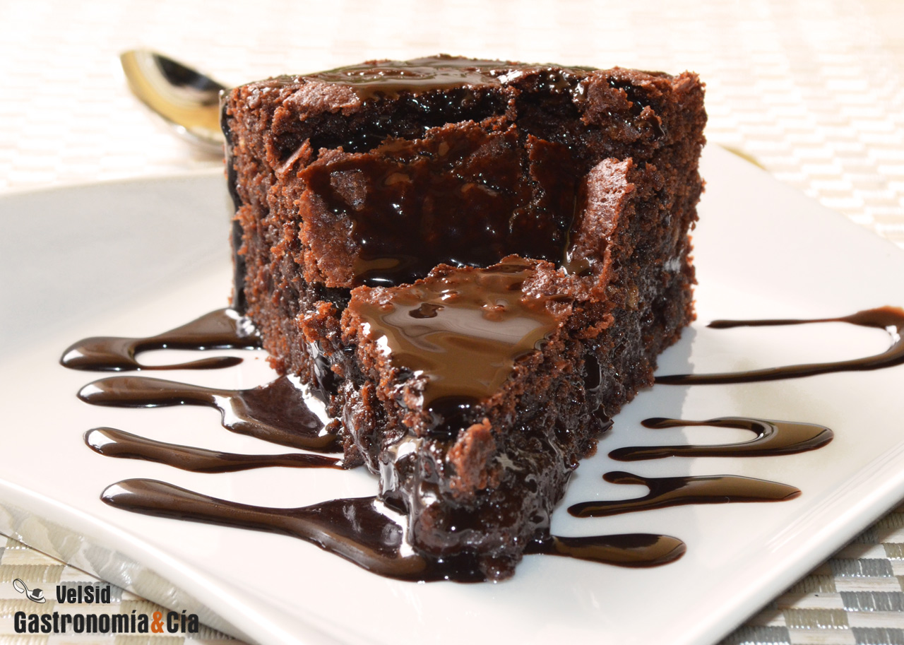 Bizcocho húmedo de chocolate y anís