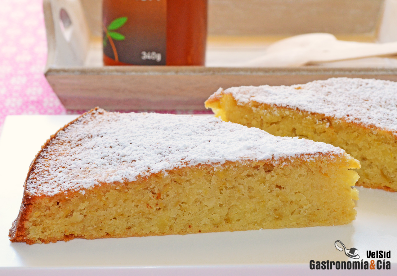 Bizcocho de manzana y naranja