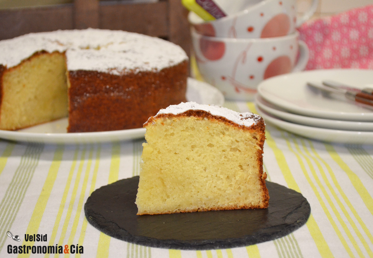 Bizcocho con manzana y queso bajo en grasa
