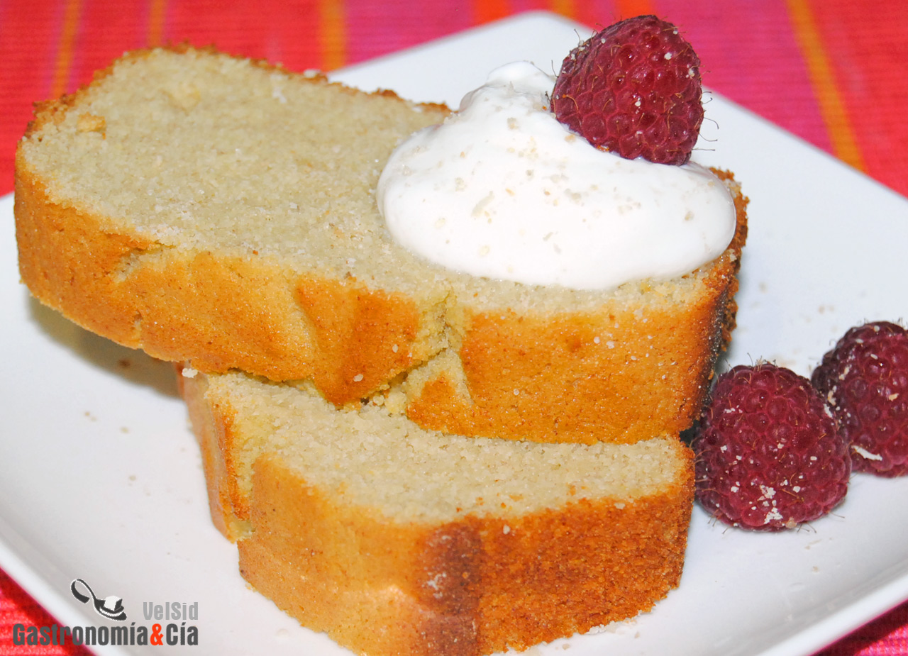 Bizcocho de plátano y maíz  