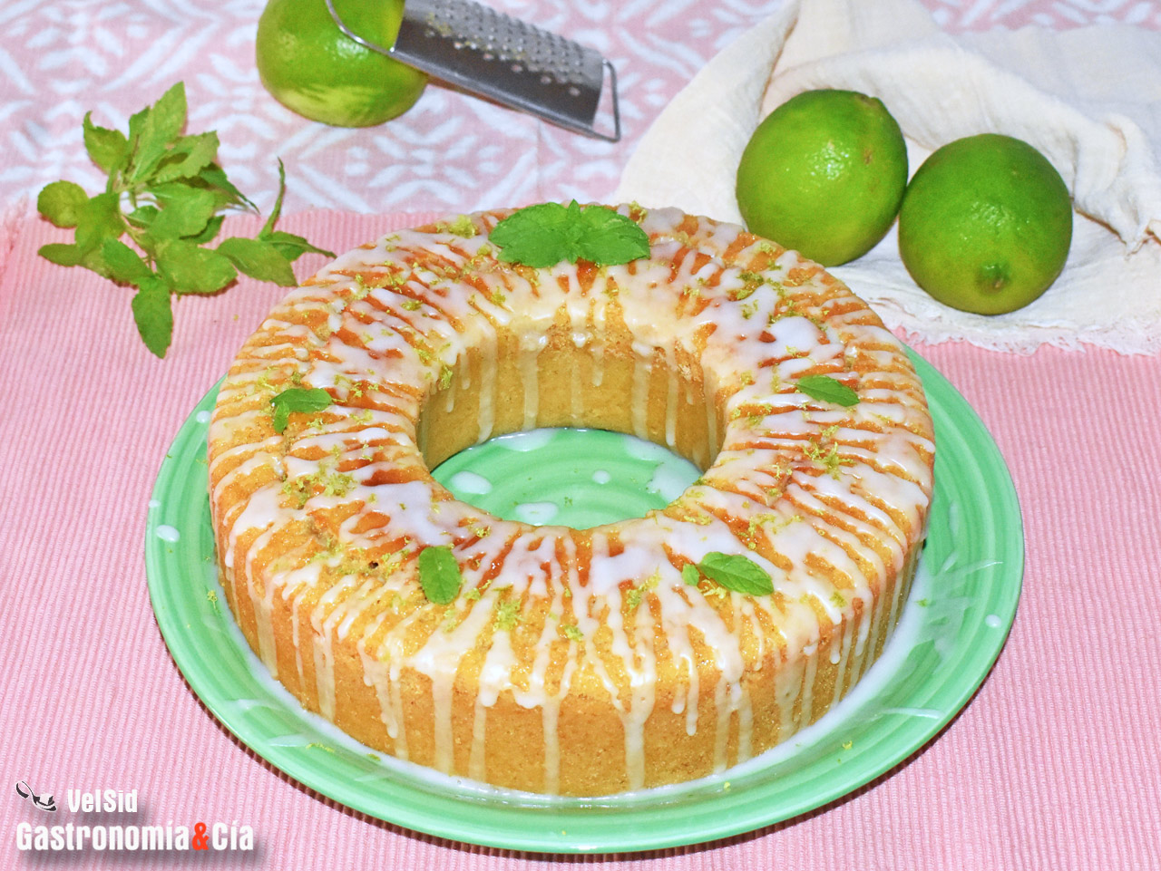 Bizcocho de lima súper esponjoso y jugoso