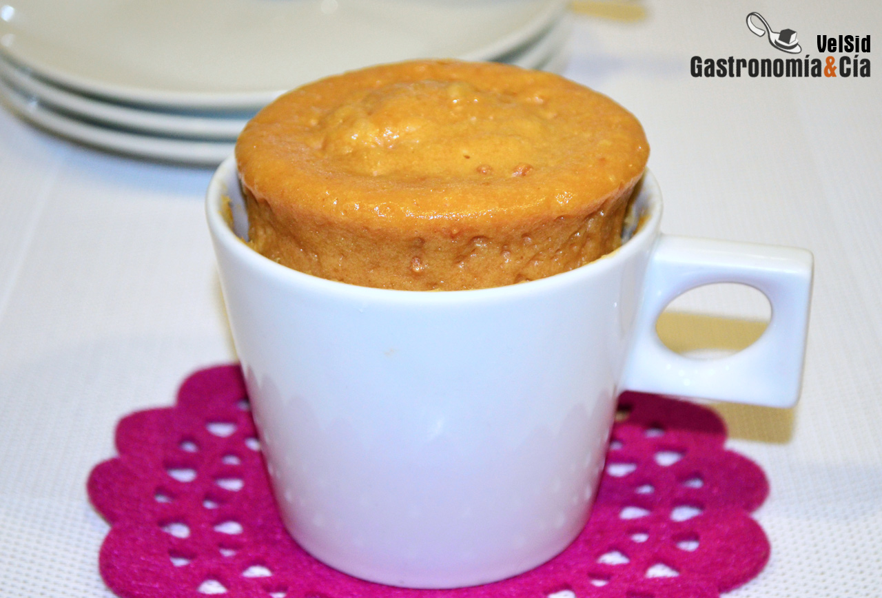 Bizcocho de turrón en microondas