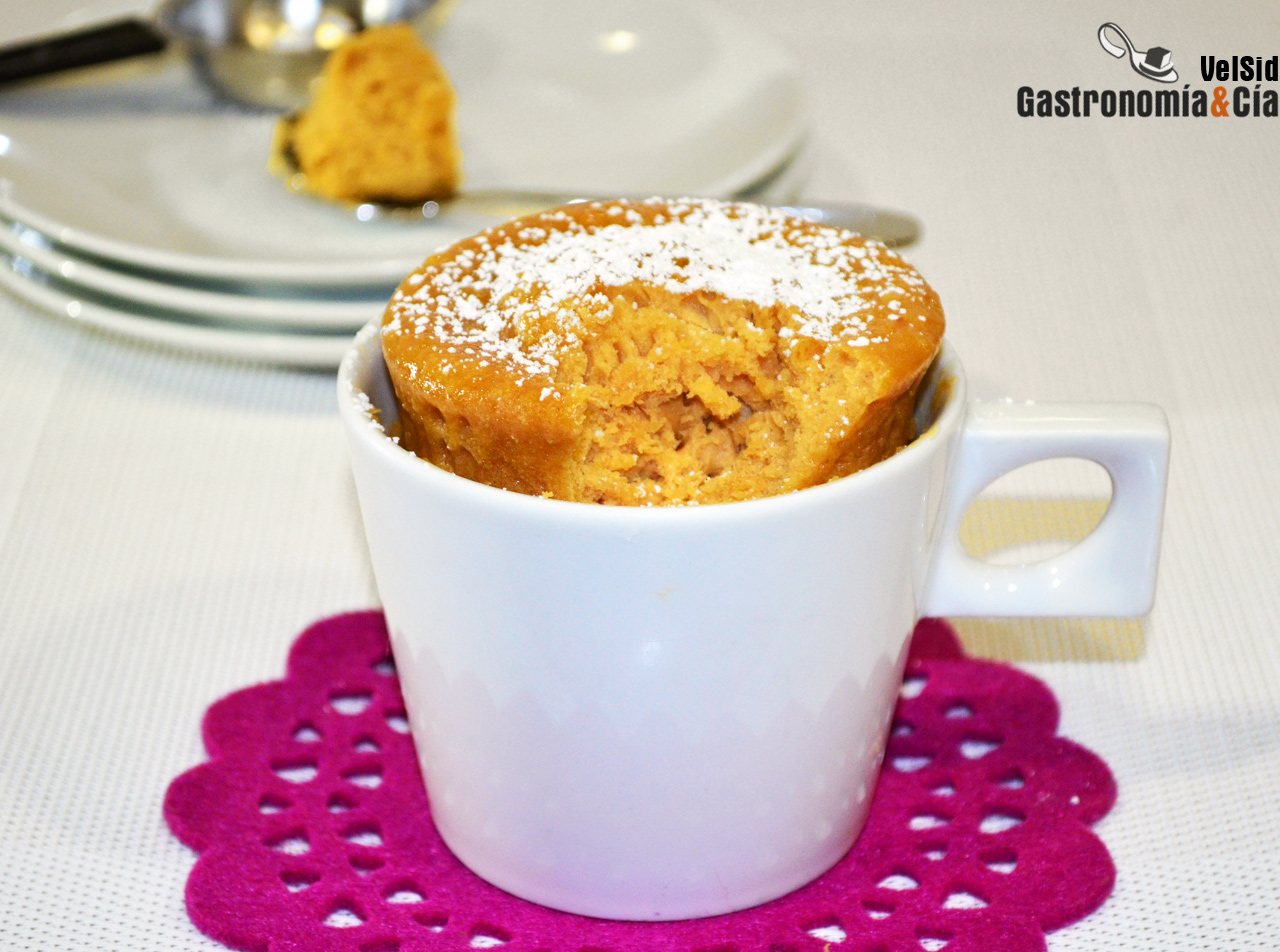 Bizcocho de turrón en microondas