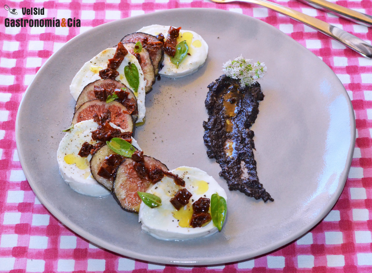 Mozzarella con brevas, tomate seco y tapenade de dátile