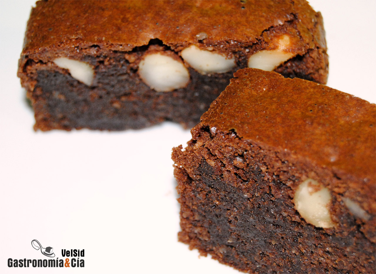 Brownie de chocolate y nueces de macadamia