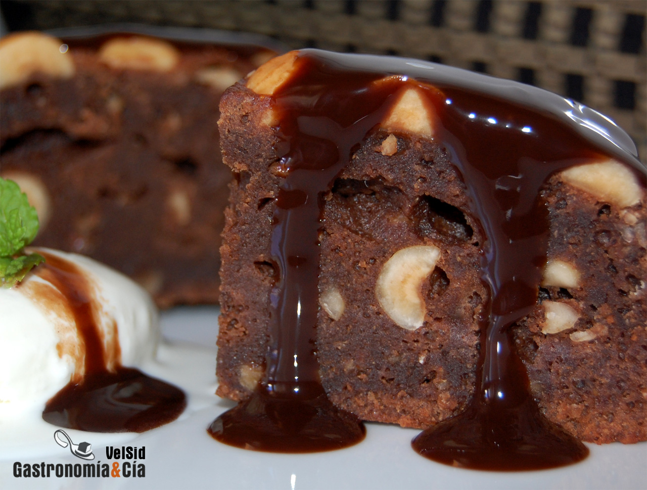 Brownie de chocolate y avellanas