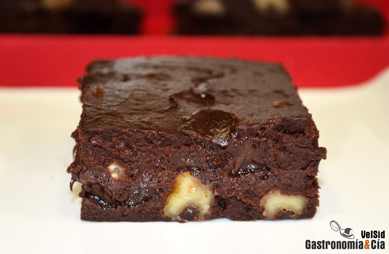 Brownie de chocolate y nueces (sin mantequilla, sin hue