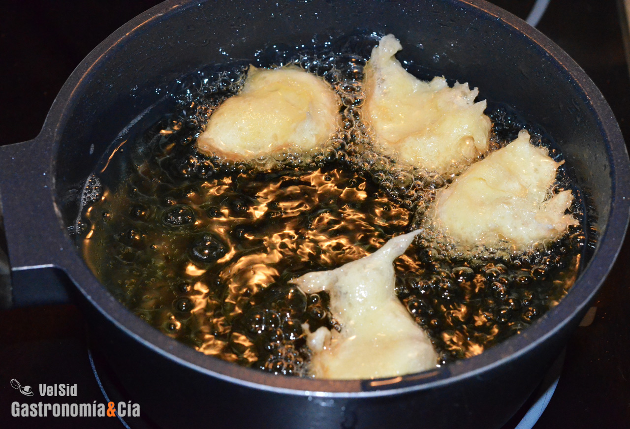 Buñuelos de viento con anís