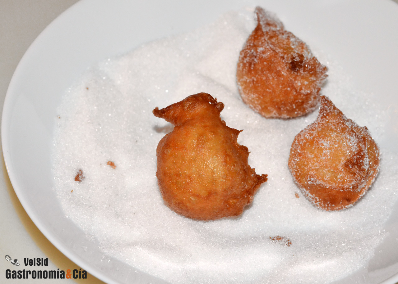 Buñuelos de viento con anís