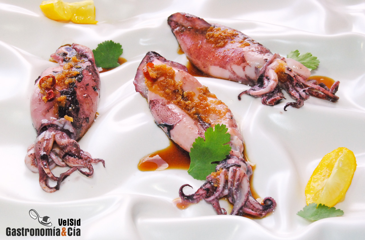 Calamares con aderezo de jengibre y chile
