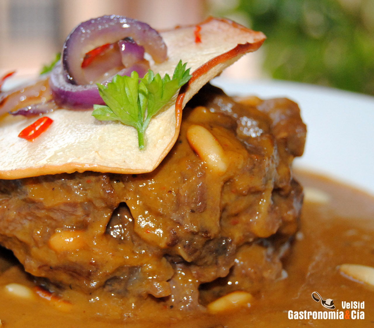 Carrillada de ternera con soja y jengibre