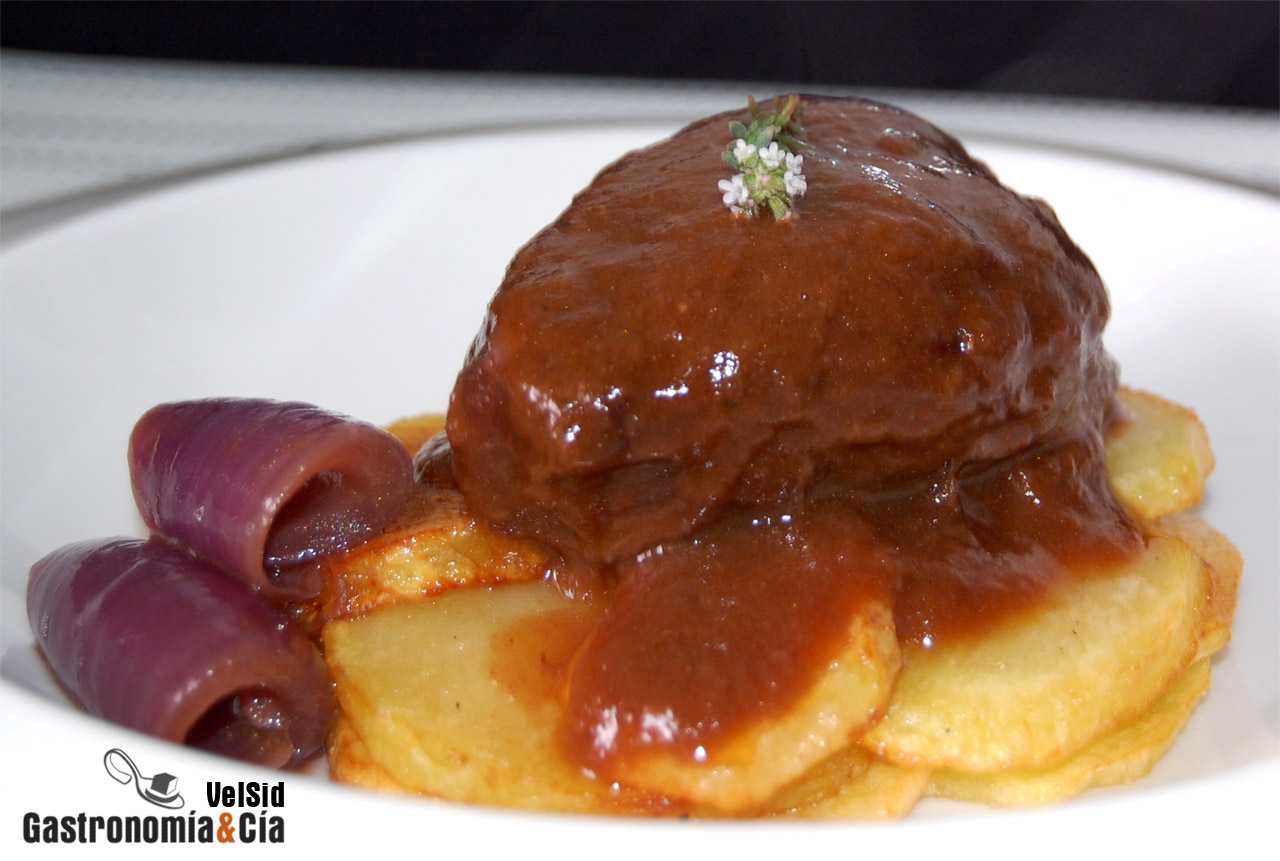 Carrilleras guisadas con patatas