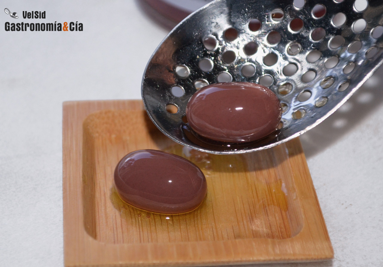 Caviaroli Drops by Albert Adrià Negras, las nuevas acei