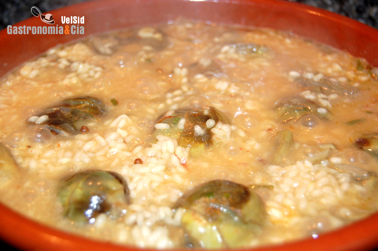 Arroz con alcachofas