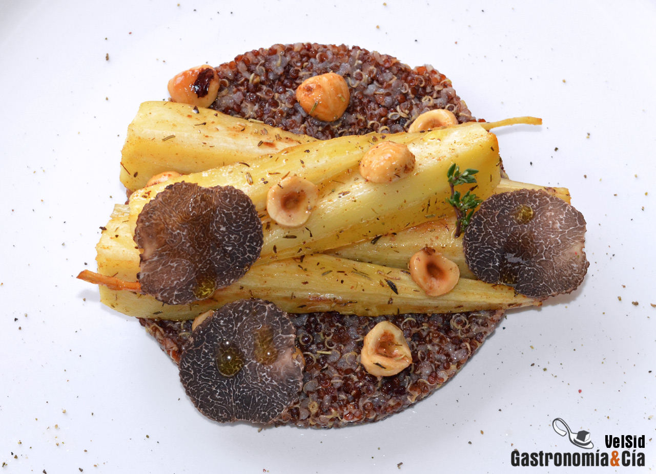 Chirivías con mantequilla y avellanas sobre quinoa con 