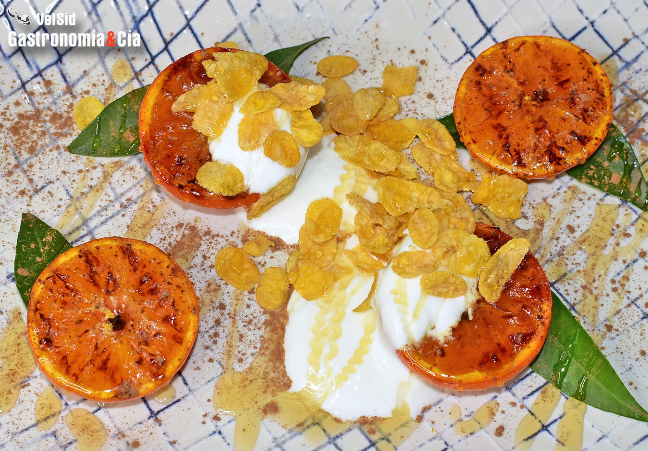 Clementinas a la parrilla con clavo, canela y maíz