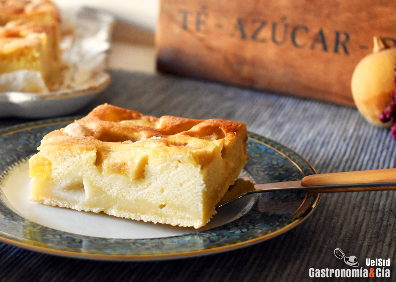 Coca boba de manzana y almendra