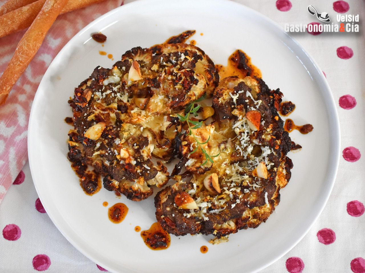 Coliflor asada con ternera 'smash'