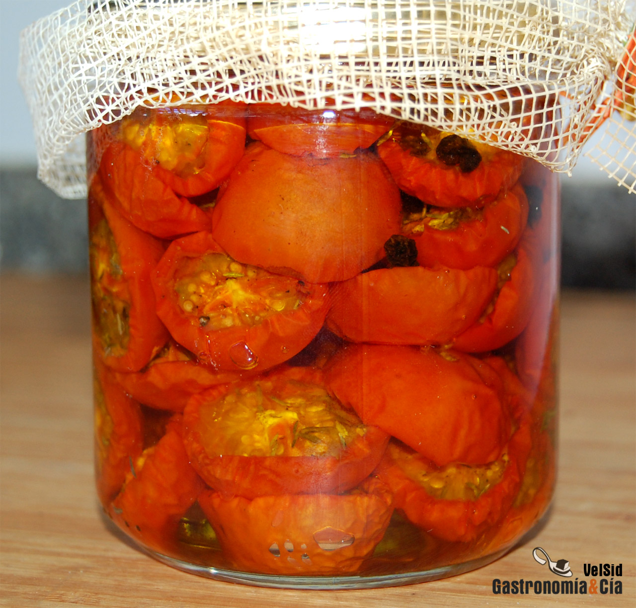 Conserva de tomates cherry en aceite de oliva