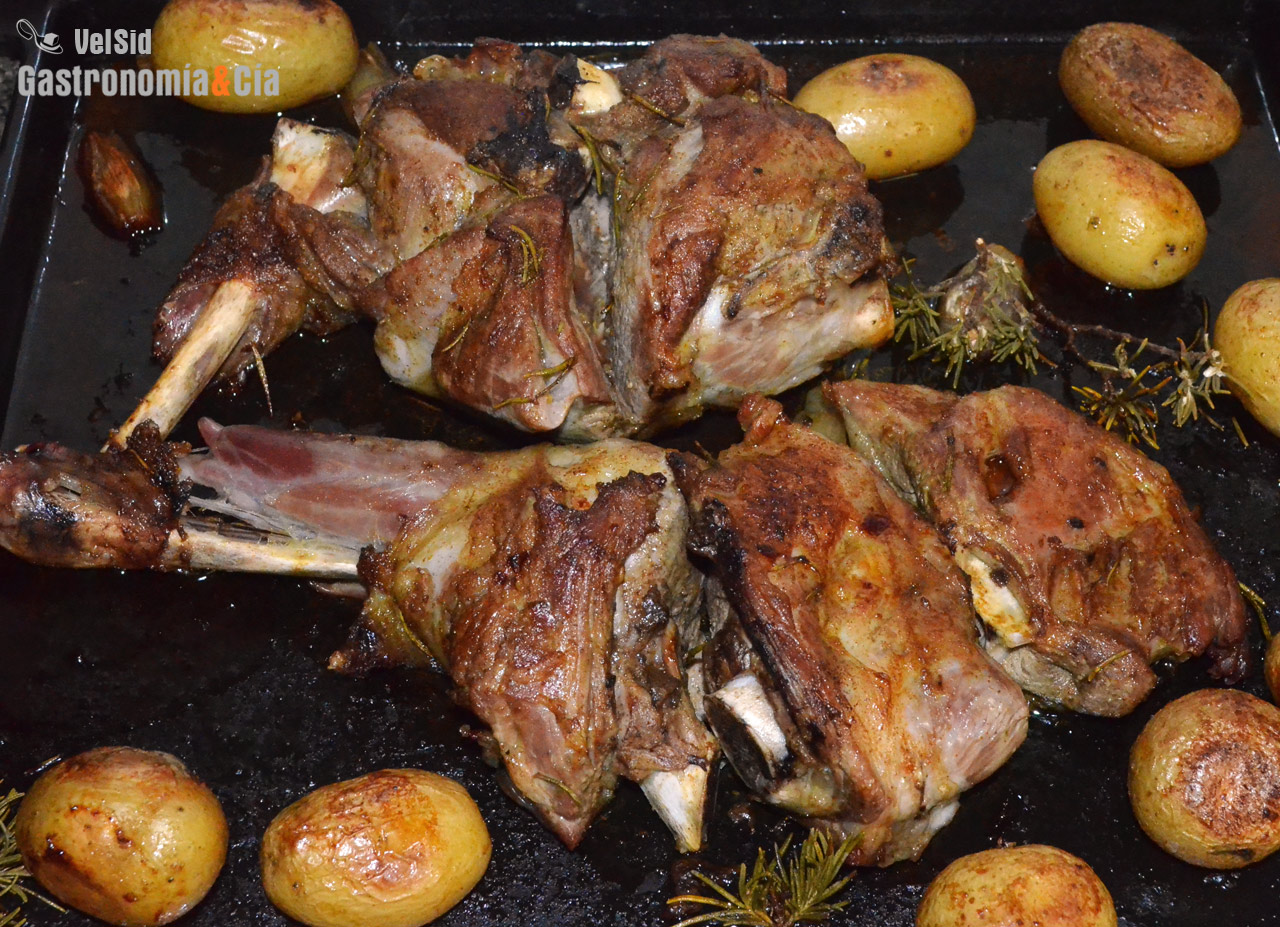 Cordero al ras el hanout y romero