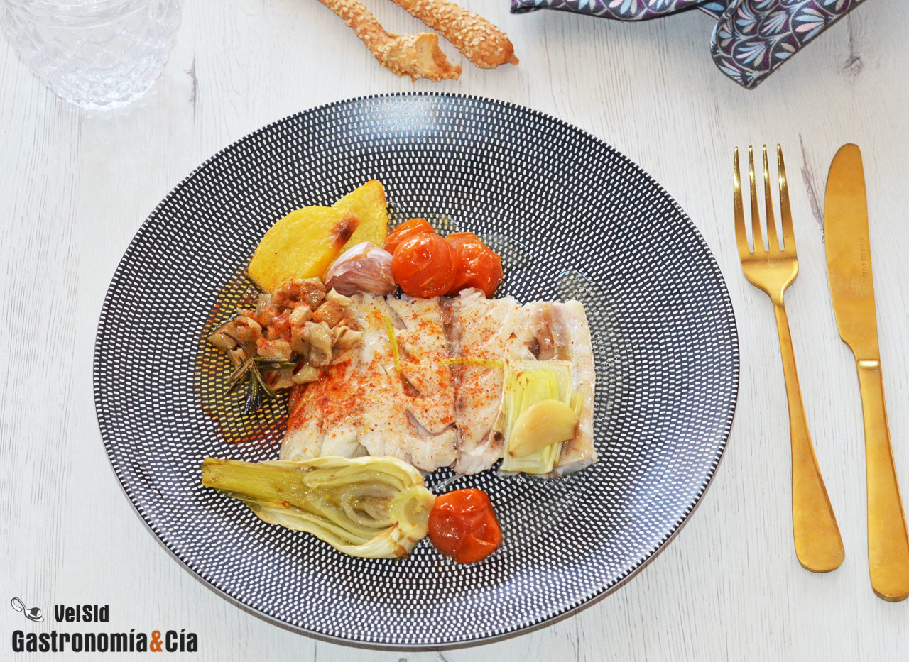 Corvina con cherry y vinagreta de berenjena