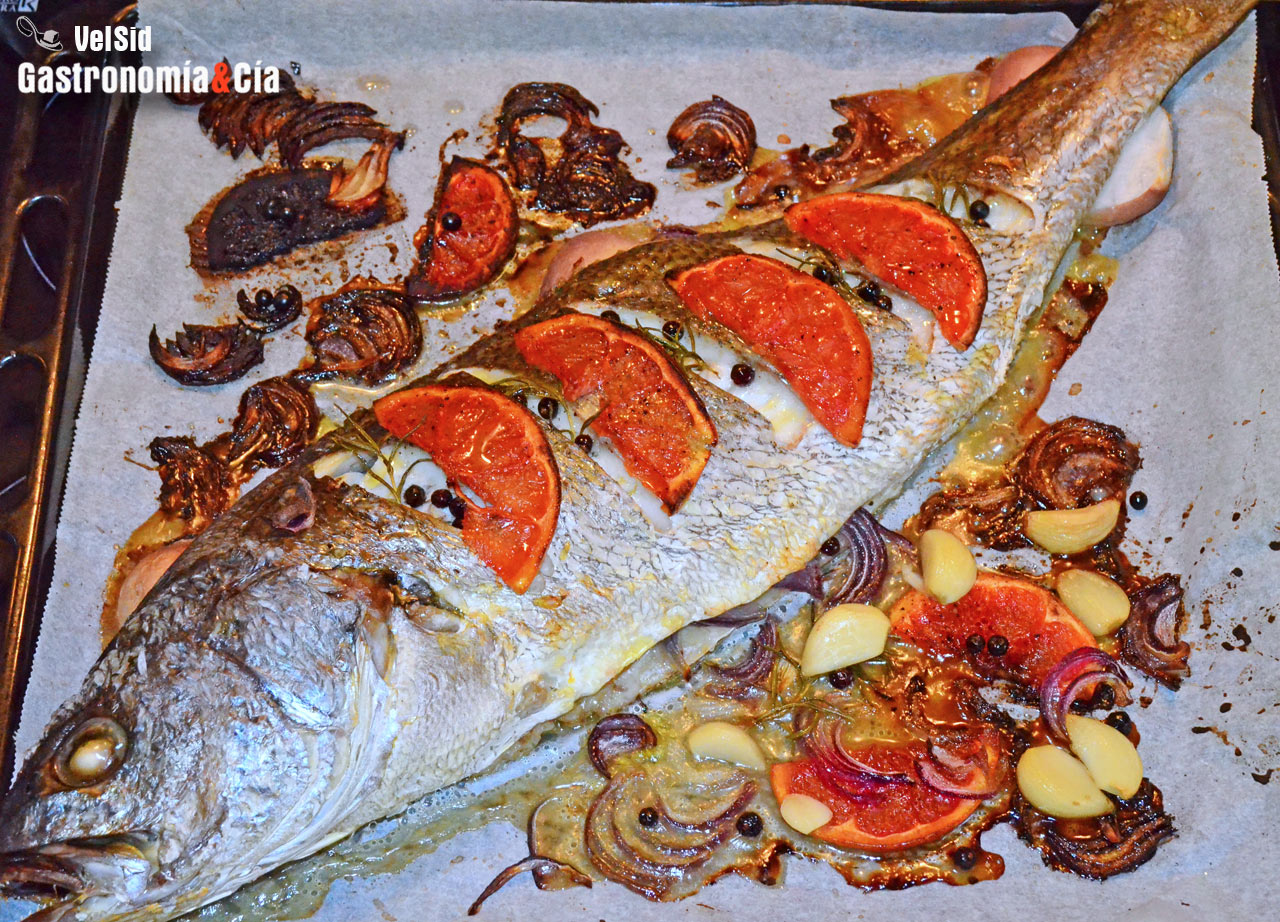 Corvina al horno con pomelo