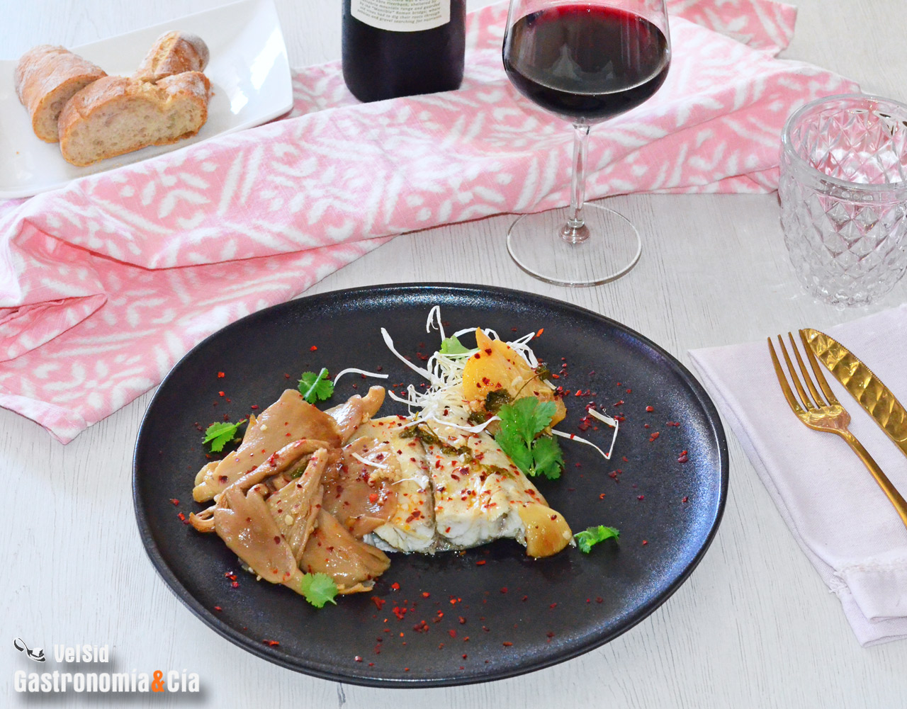 Corvina al horno con setas de ostra y limón encurtido