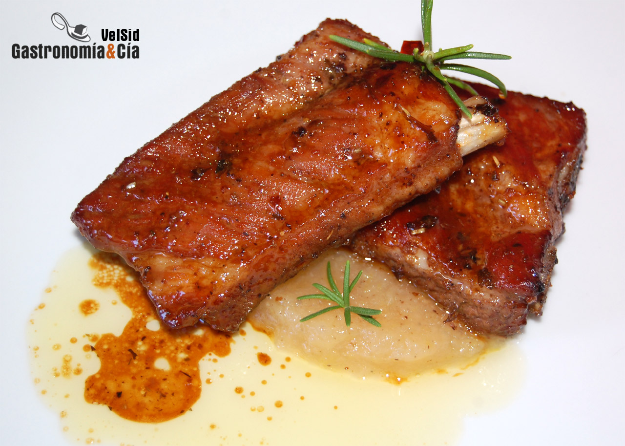 Costillas de cerdo con melaza de granada