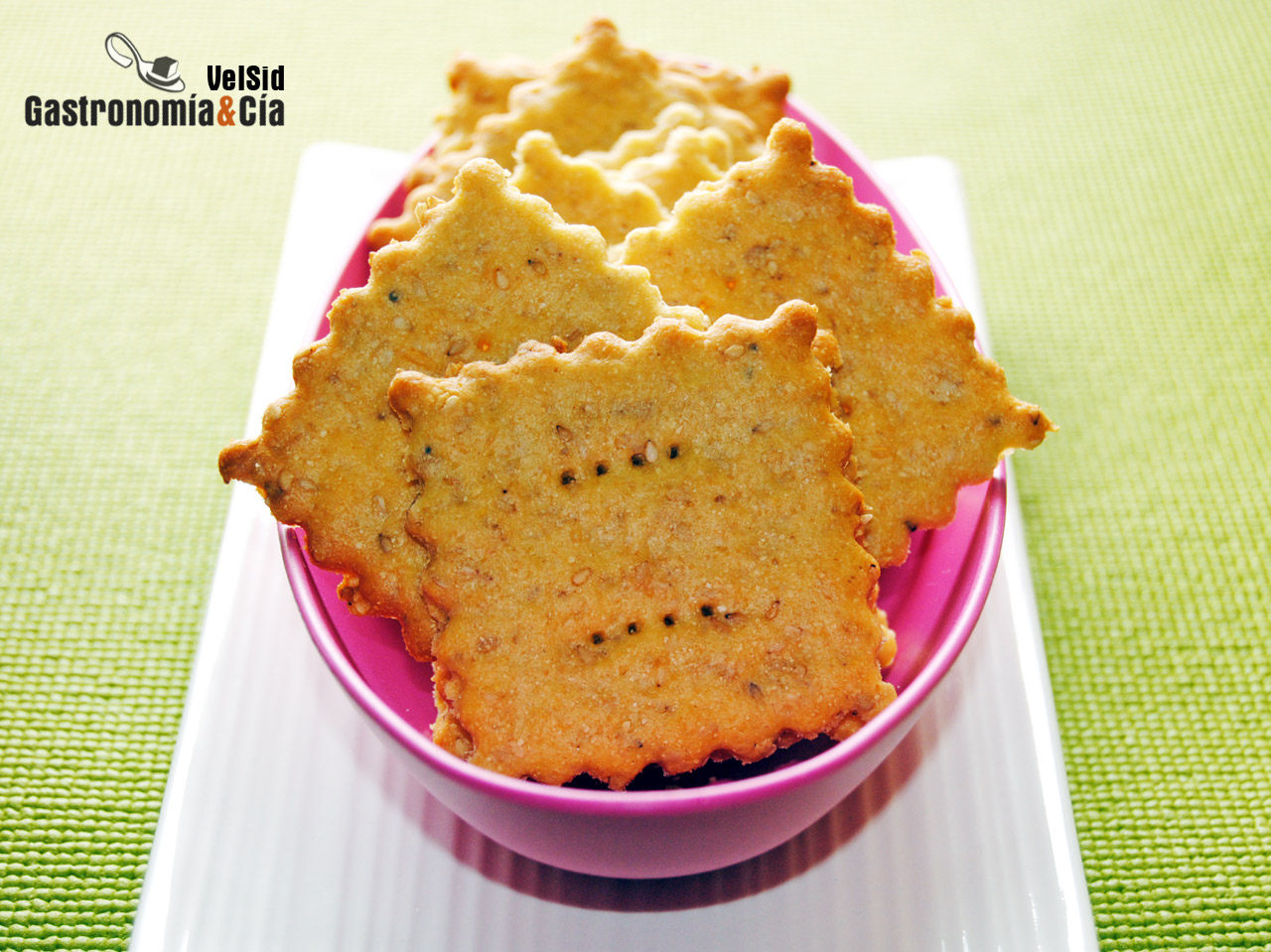 Crackers de parmesano con harina de garbanzo