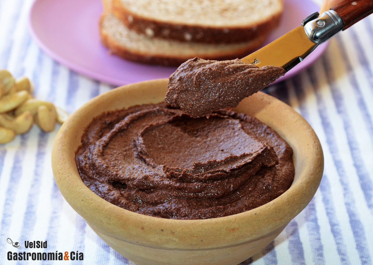 Crema de cacao y anacardos para untar