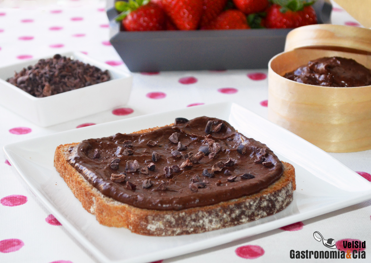 Crema de chocolate para untar saludable (con alubias ne