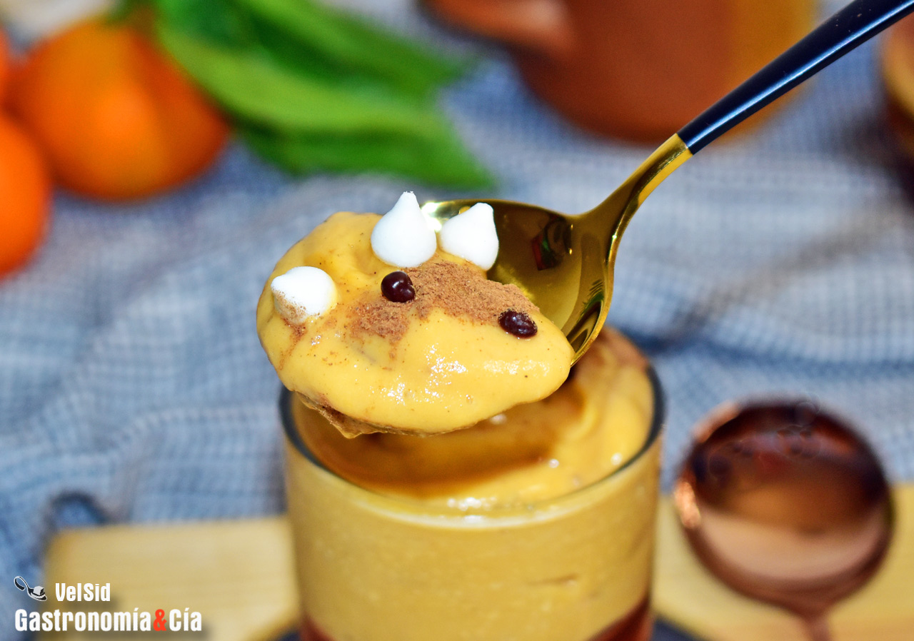 Crema de tofu sedoso y calabaza con especias dulces