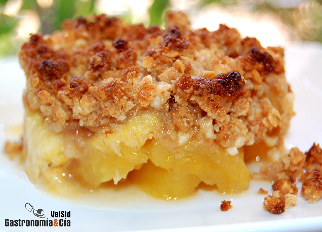 Crumble de plátano y piña