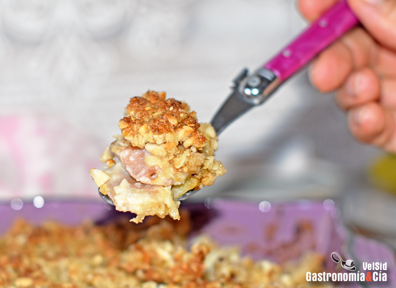 Crumble de peras y nectarinas