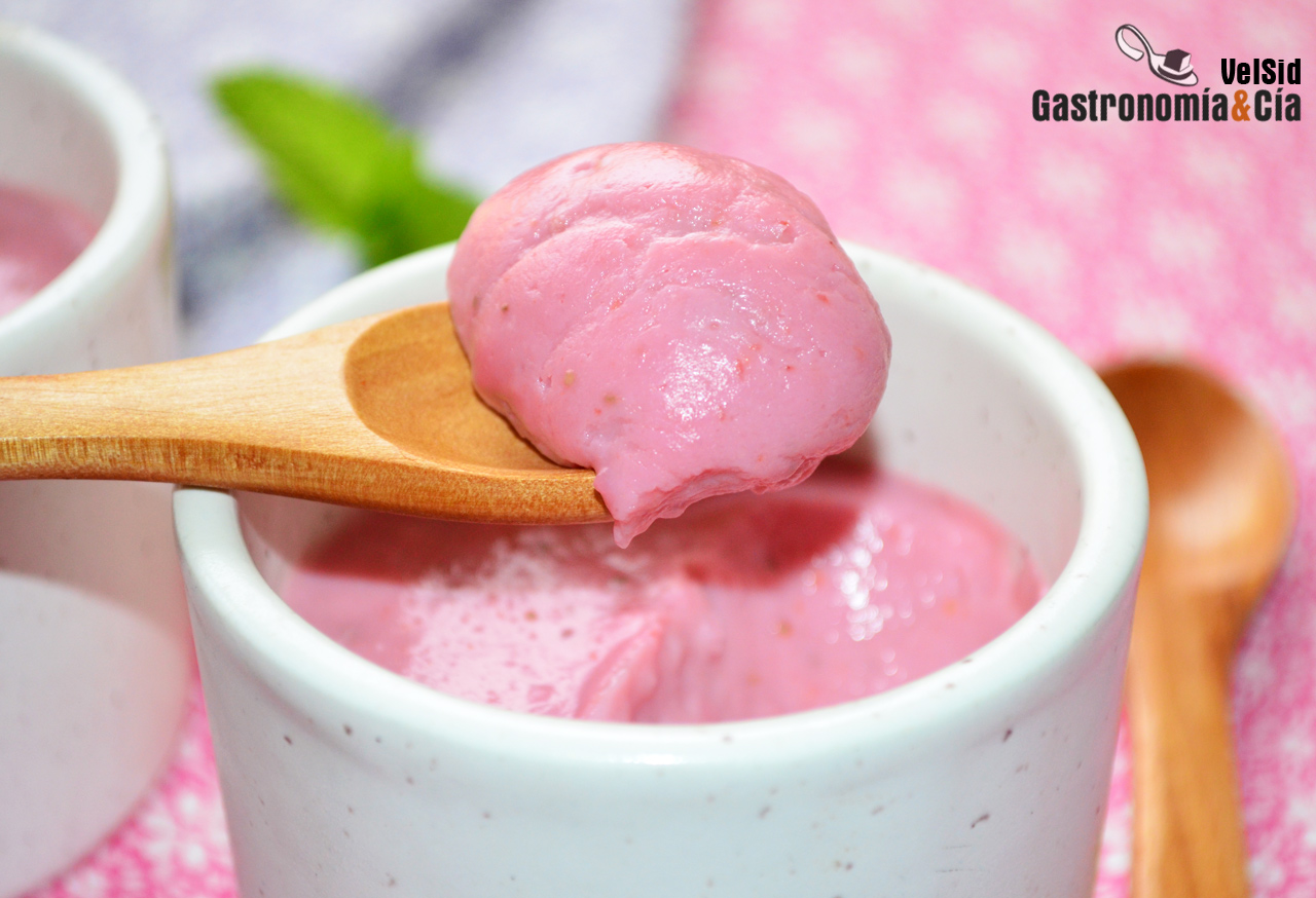 Cuajada de fresas y queso